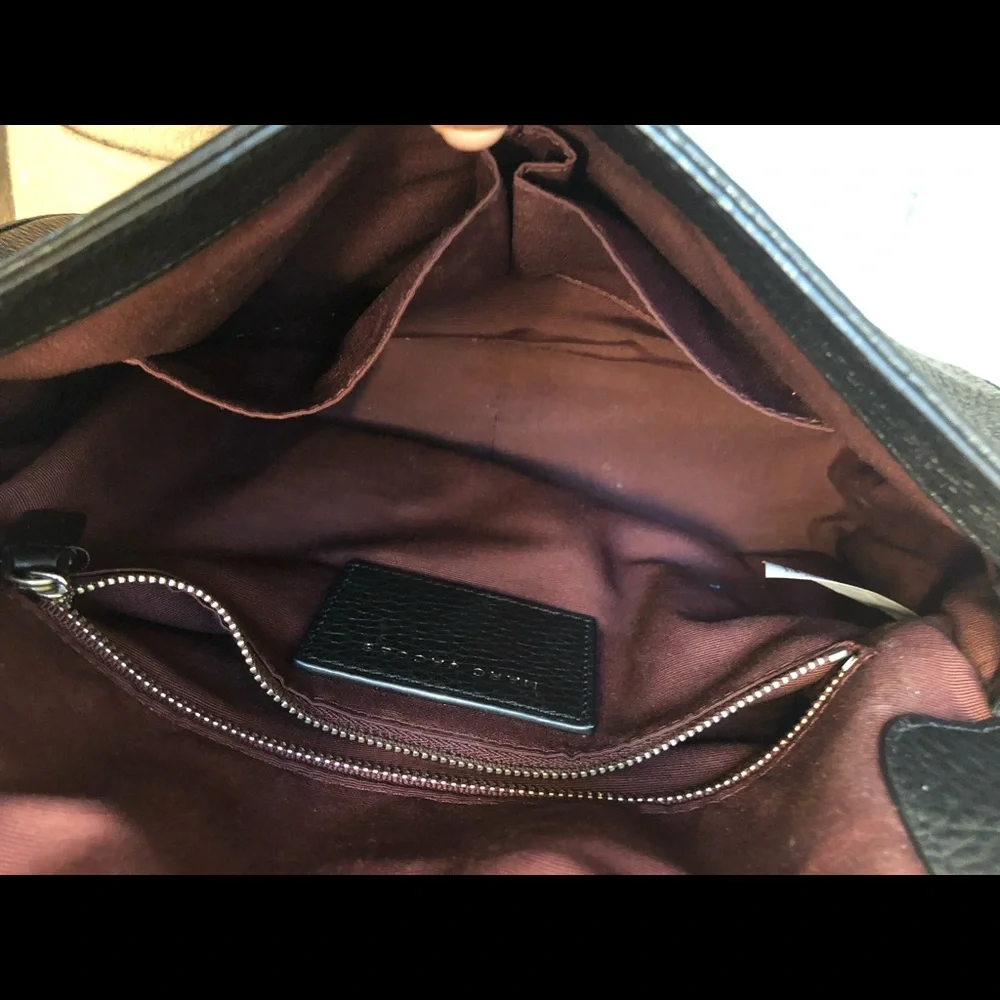 Marc Jacobs Black Leather Studded Crossbody Bag - Picture 6 of 7